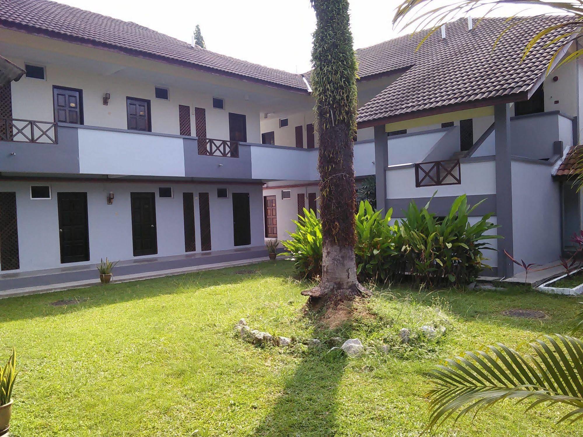 Kampong Pasir Bogak Oyo 44020 Kejora Garden Resort מראה חיצוני תמונה